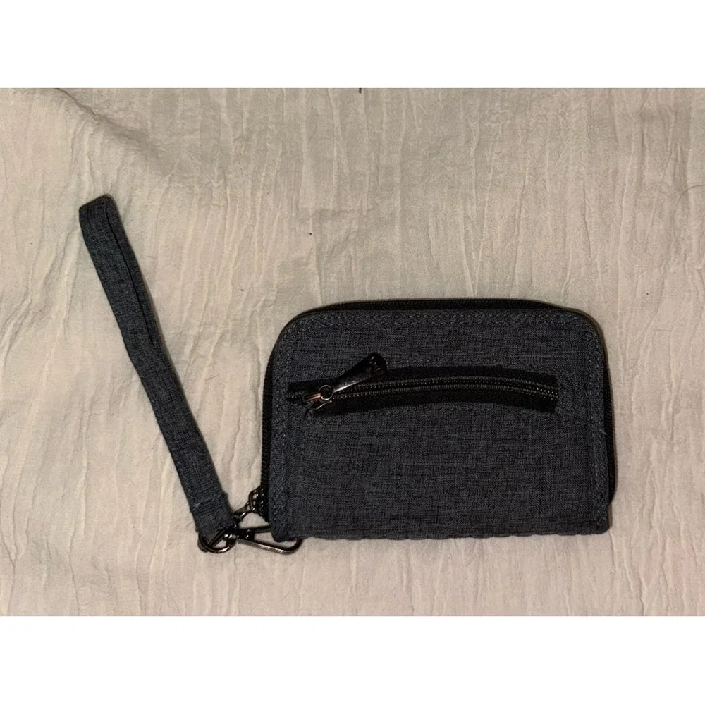Lug Rodeo gray‎ black wristlet wallet zip around compact